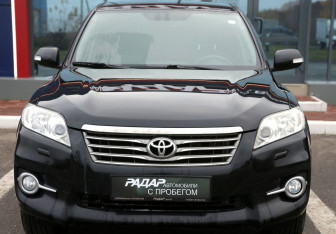 Подержанный автомобиль Toyota RAV4 2011 года (2 фото)