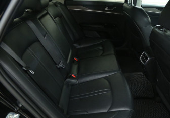 Подержанный автомобиль Kia K5 2020 года (15 фото)