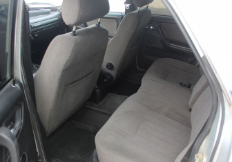 Подержанный автомобиль ГАЗ 31105 «Волга» 2006 года (12 фото)