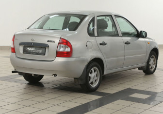 Подержанный автомобиль LADA (ВАЗ) Kalina Sedan 2010 года (4 фото)