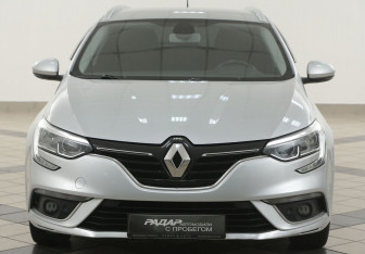 Подержанный автомобиль Renault Megane Wagon 2019 года (6 фото)