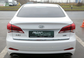 Подержанный автомобиль Hyundai i40 Sedan 2016 года (5 фото)