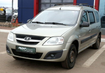 Подержанный автомобиль LADA (ВАЗ) Largus Wagon 2014 года (3 фото)