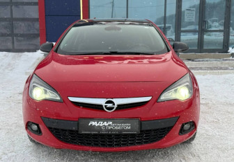 Подержанный автомобиль Opel Astra Hatchback 2013 года (2 фото)