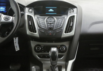 Подержанный автомобиль Ford Focus Hatchback 2014 года (9 фото)