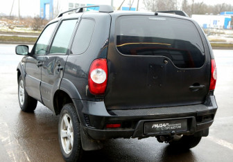Подержанный автомобиль Chevrolet Niva 2016 года (4 фото)