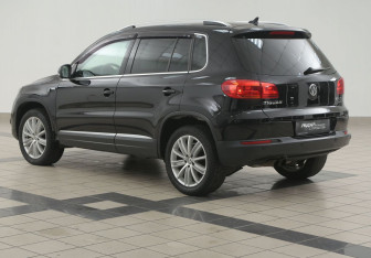 Подержанный автомобиль Volkswagen Tiguan 2013 года (2 фото)