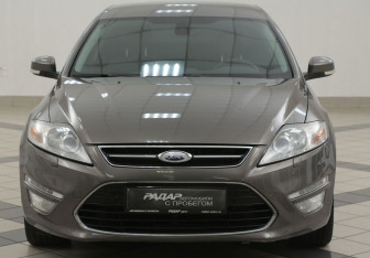 Подержанный автомобиль Ford Mondeo Sedan 2011 года (6 фото)