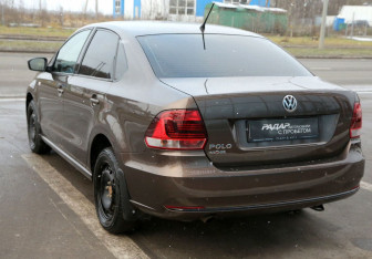 Подержанный автомобиль Volkswagen Polo Sedan 2016 года (4 фото)