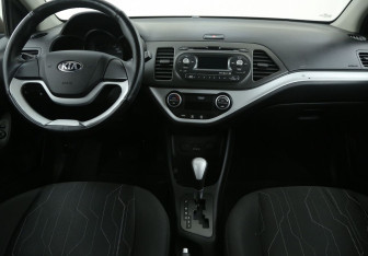 Подержанный автомобиль Kia Picanto 2013 года (12 фото)