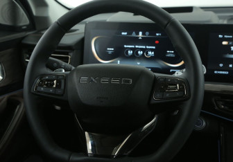 Подержанный автомобиль Exeed VX 2023 года (17 фото)