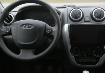 Подержанный автомобиль LADA (ВАЗ) Granta Liftback 2016 года (14 фото)