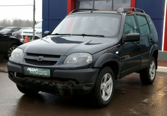 Подержанный автомобиль Chevrolet Niva 2016 года (3 фото)
