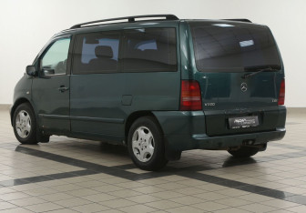 Подержанный автомобиль Mercedes-Benz Vito 1999 года (2 фото)