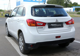 Подержанный автомобиль Mitsubishi ASX 2013 года (4 фото)