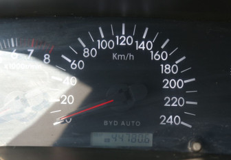 Подержанный автомобиль BYD F3 Sedan 2008 года (18 фото)