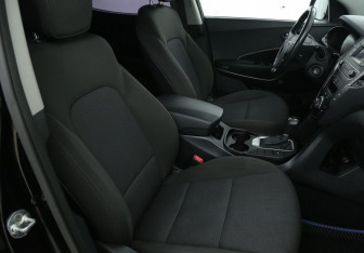 Подержанный автомобиль Hyundai Santa Fe 2016 года (10 фото)