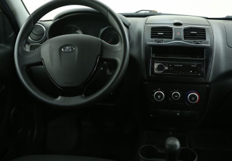 Подержанный автомобиль LADA (ВАЗ) Granta Wagon 2021 года (14 фото)