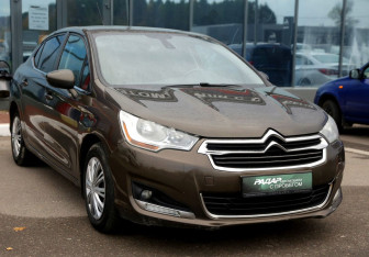 Подержанный автомобиль Citroen C4 Sedan 2015 года (1 фото)