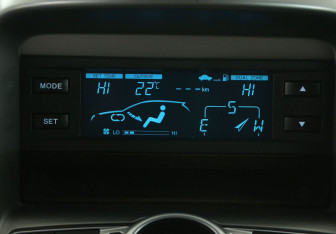 Подержанный автомобиль Chevrolet Captiva 2013 года (18 фото)