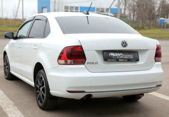Подержанный автомобиль Volkswagen Polo Sedan 2017 года (4 фото)