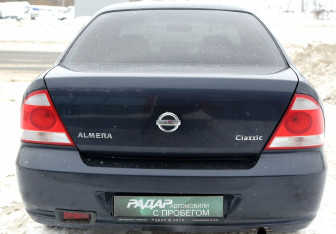 Подержанный автомобиль Nissan Almera Classic 2010 года (5 фото)