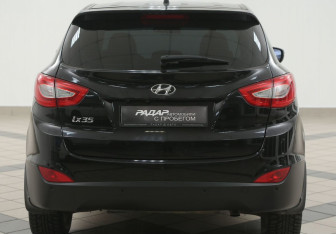 Подержанный автомобиль Hyundai ix35 2014 года (3 фото)