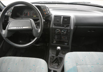 Подержанный автомобиль LADA (ВАЗ) 2110 2006 года (12 фото)