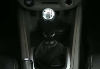 Подержанный автомобиль Renault Megane Hatchback 2010 года (15 фото)