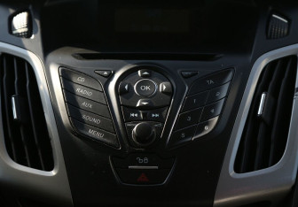 Подержанный автомобиль Ford Focus Wagon 2013 года (13 фото)