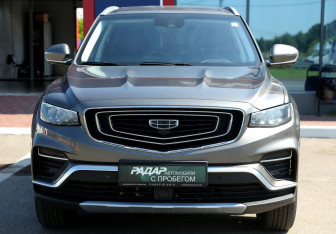 Подержанный автомобиль Geely Atlas Pro 2022 года (2 фото)