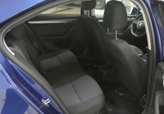 Подержанный автомобиль Skoda Octavia Liftback 2016 года (7 фото)