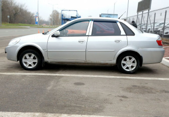 Подержанный автомобиль Lifan Breez (520) Sedan 2008 года (8 фото)
