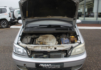 Подержанный автомобиль Opel Zafira Compactvan 2002 года (15 фото)