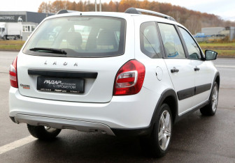 Подержанный автомобиль LADA (ВАЗ) Granta Wagon 2019 года (6 фото)