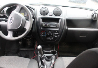 Подержанный автомобиль LADA (ВАЗ) Granta Sedan 2013 года (11 фото)