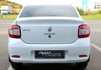 Подержанный автомобиль Renault Logan Sedan 2018 года (5 фото)