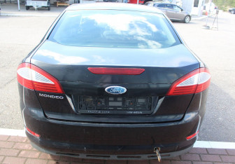 Подержанный автомобиль Ford Mondeo Sedan 2007 года (6 фото)