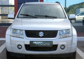 Подержанный автомобиль Suzuki Grand Vitara 2008 года (2 фото)