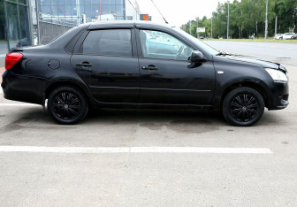 Подержанный автомобиль Datsun on-DO 2016 года (7 фото)