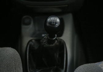 Подержанный автомобиль Chevrolet Lanos 2007 года (15 фото)