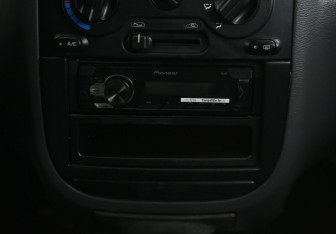 Подержанный автомобиль Chevrolet Lanos 2007 года (13 фото)