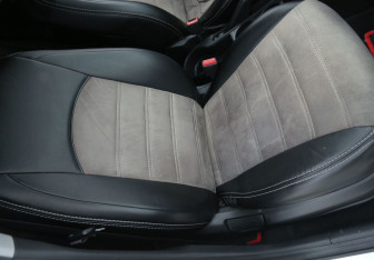 Подержанный автомобиль Kia Rio Hatchback 2020 года (16 фото)