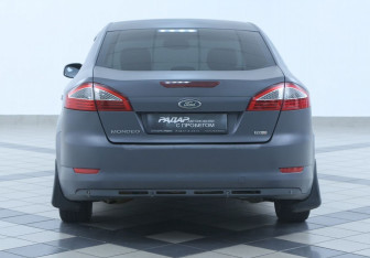 Подержанный автомобиль Ford Mondeo Sedan 2008 года (5 фото)