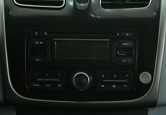 Подержанный автомобиль Renault Logan Sedan 2014 года (13 фото)