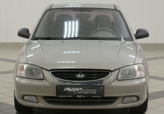 Подержанный автомобиль Hyundai Accent Sedan 2008 года (6 фото)