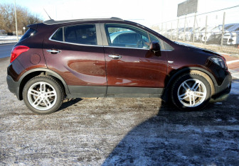 Подержанный автомобиль Opel Mokka 2013 года (7 фото)