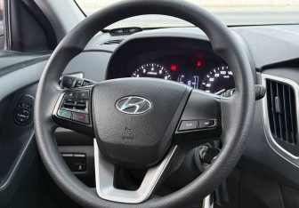 Подержанный автомобиль Hyundai Creta 2017 года (13 фото)