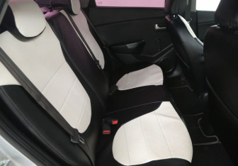 Подержанный автомобиль Kia Rio Sedan 2012 года (11 фото)