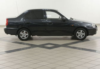 Подержанный автомобиль Hyundai Accent Sedan 2008 года (5 фото)